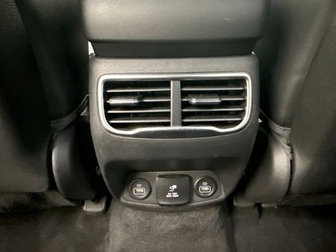 Used 2022 Hyundai Santa Fe Limited image 20