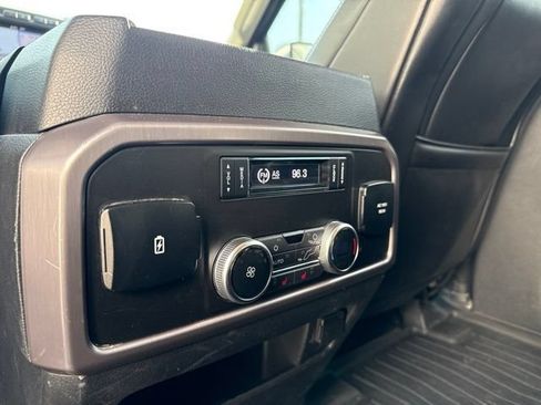 Used 2019 Ford Expedition Max Platinum AWD/4WD image 13