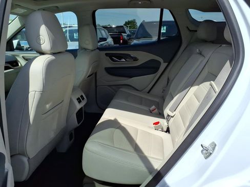 Used 2023 GMC Terrain Denali w/ Denali Premium Package AWD/4WD image 9