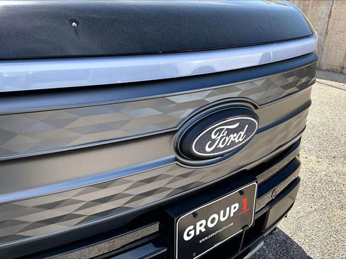 Used 2025 Ford F150 Lightning Lariat w/ Max Trailer Tow Package image 31