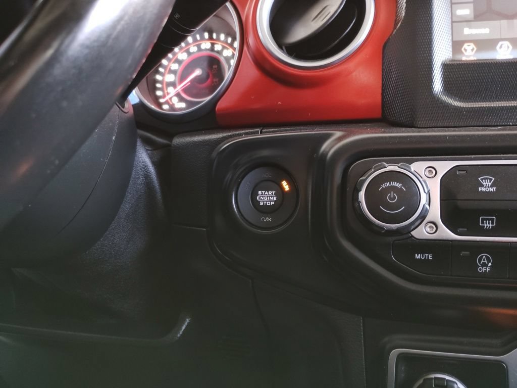 Used 2020 Jeep Wrangler Unlimited Rubicon AWD/4WD image 29
