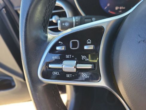 Used 2021 Mercedes-Benz GLC 300 4MATIC image 24