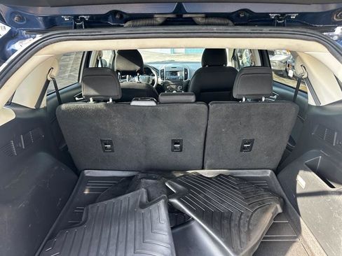 Used 2017 Ford Edge SE w/ Cargo Accessory Package AWD/4WD image 12
