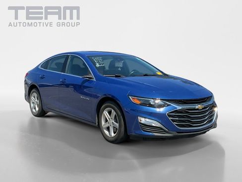 Used 2023 Chevrolet Malibu LS FWD image 1