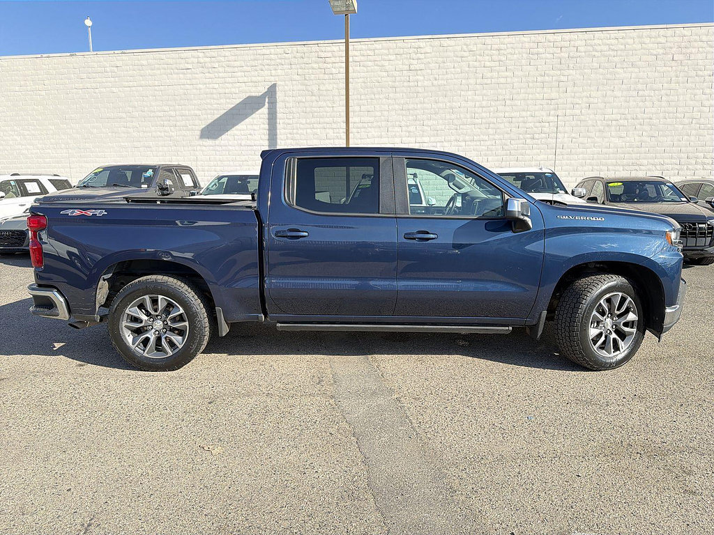 Used 2020 Chevrolet Silverado 1500 LT AWD/4WD image 4
