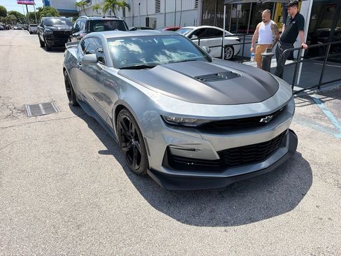 Used 2023 Chevrolet Camaro SS RWD image 3