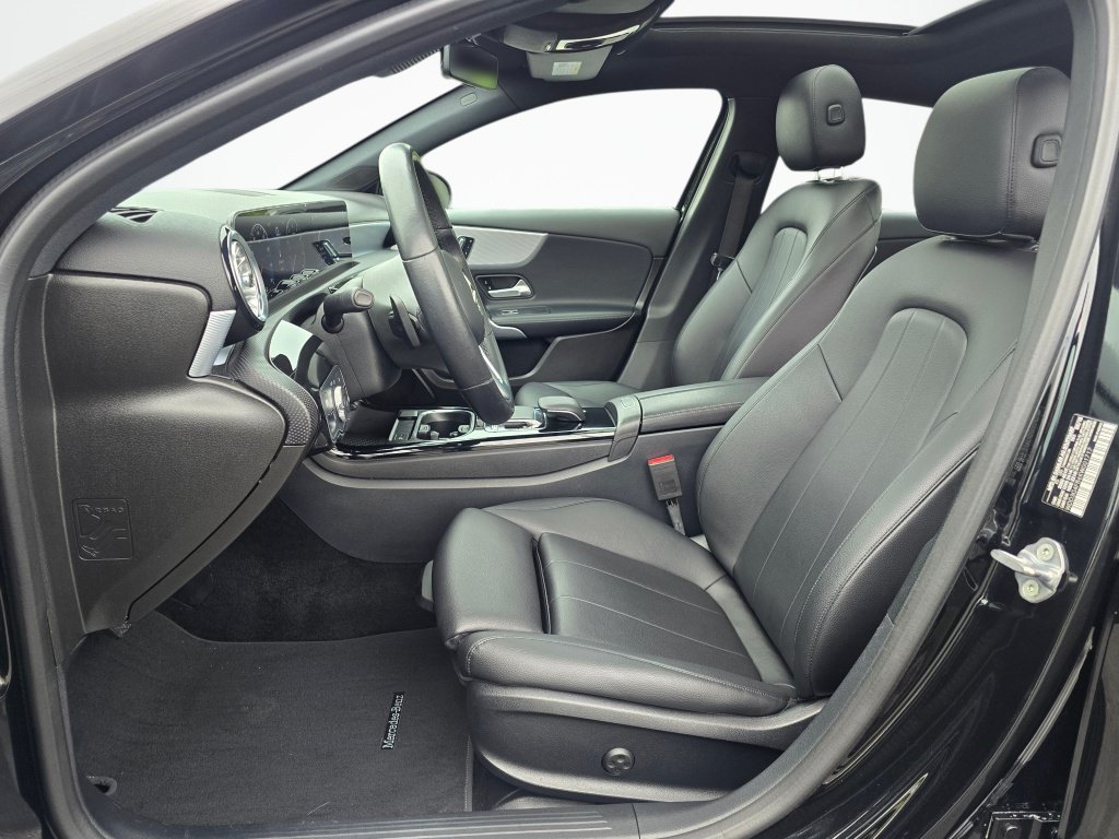 Used 2019 Mercedes-Benz A 220 4MATIC image 13