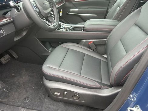 New 2026 Chevrolet Traverse Z71 w/ Enhanced Driving Package image 8