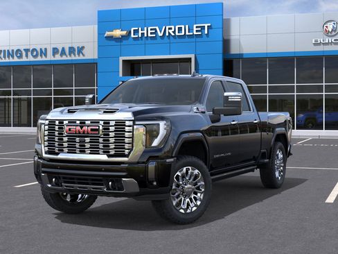 New 2026 GMC Sierra 2500 Denali w/ Denali Reserve Package image 6