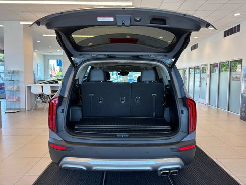 Used 2021 Kia Telluride EX w/ EX Premium Package AWD/4WD image 9
