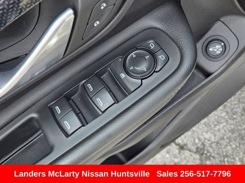 Used 2024 GMC Terrain AT4 AWD/4WD image 22