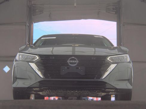 Used 2024 Nissan Sentra S FWD image 3