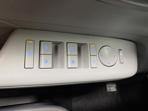 New 2026 Hyundai Kona SE image 25