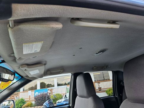 Used 2012 Chevrolet Colorado LT RWD image 15