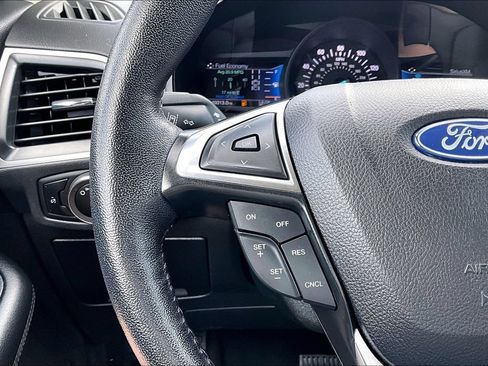 Used 2023 Ford Edge SEL AWD/4WD image 19
