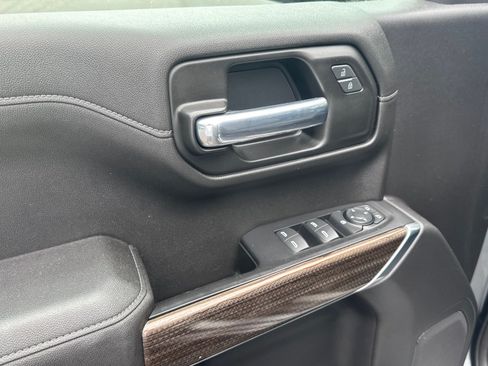 Used 2021 Chevrolet Silverado 1500 LT AWD/4WD image 7