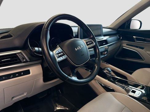 Used 2022 Kia Telluride S image 11