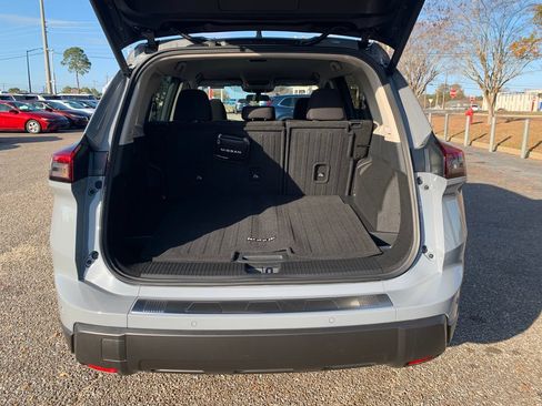 New 2026 Nissan Rogue SV FWD image 6