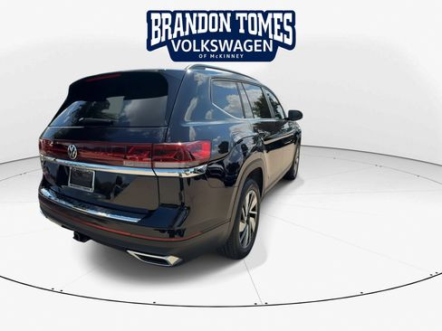 Used 2026 Volkswagen Atlas SE FWD image 8
