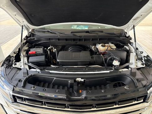 Used 2024 Chevrolet Tahoe LT AWD/4WD image 21