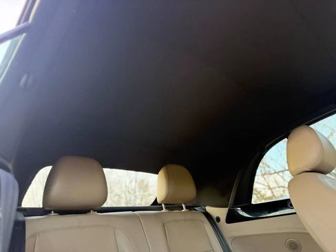 Used 2013 Volkswagen Beetle 2.5 image 36