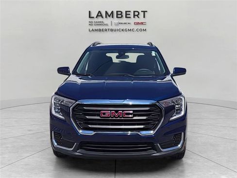 Used 2023 GMC Terrain SLE w/ Driver Convenience Package AWD/4WD image 8