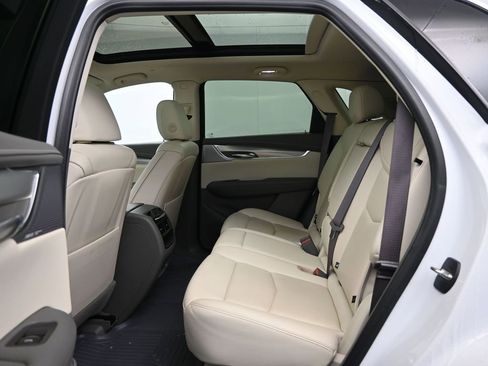 Used 2022 Cadillac XT5 Premium Luxury w/ Technology Package image 30