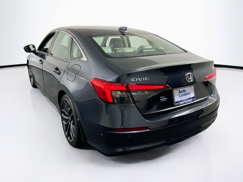 Used 2022 Honda Civic Touring image 7