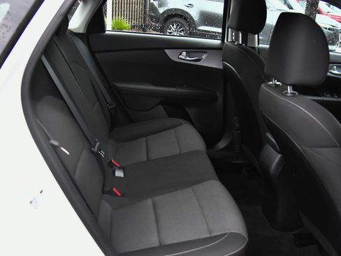 Used 2024 Kia Forte LXS image 33