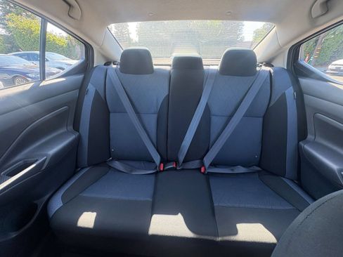 Used 2025 Nissan Versa SV FWD image 36