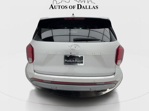 Used 2025 Hyundai Palisade Limited FWD image 9