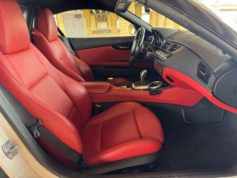 Used 2015 BMW Z4 sDrive28i image 22