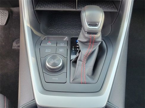 Used 2023 Toyota RAV4 SE image 26