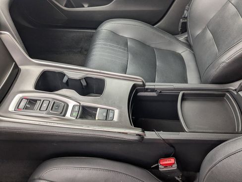 Used 2019 Honda Accord Touring image 28