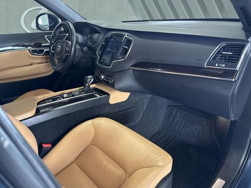 Used 2019 Volvo XC90 T6 Momentum w/ Protection Package Premier image 29