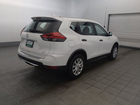 Used 2017 Nissan Rogue S AWD/4WD image 9
