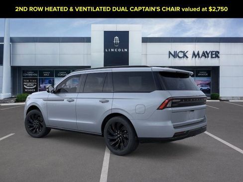 New 2025 Lincoln Navigator Reserve w/ Jet Appearance Package image 4