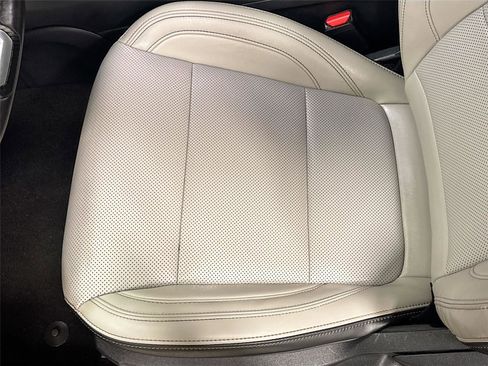 Used 2024 Ford Mustang Premium image 17