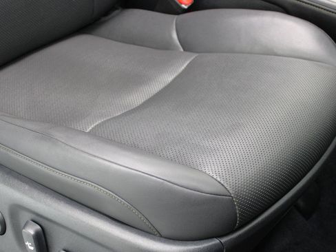 Used 2017 Lexus GX 460 image 51