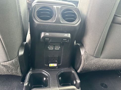 Used 2021 Jeep Wrangler Unlimited Sahara AWD/4WD image 24