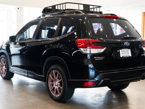 Used 2021 Subaru Forester AWD/4WD image 6