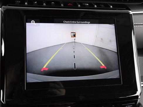 Certified 2022 Jeep Grand Cherokee Laredo w/ Luxury Tech Group I image 35