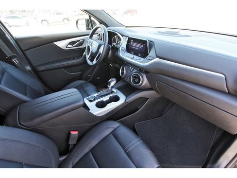 Used 2022 Chevrolet Blazer LT w/ Sound & Technology Package image 28