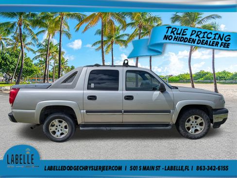 Used 2006 Chevrolet Avalanche Z66 w/ Preferred Equipment Group RWD image 3