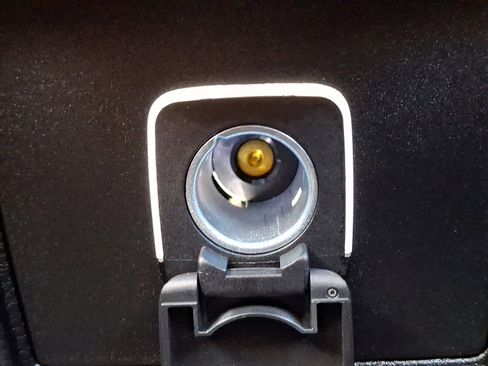 Certified 2022 Jeep Compass Limited w/ Sun and Sound Group image 25