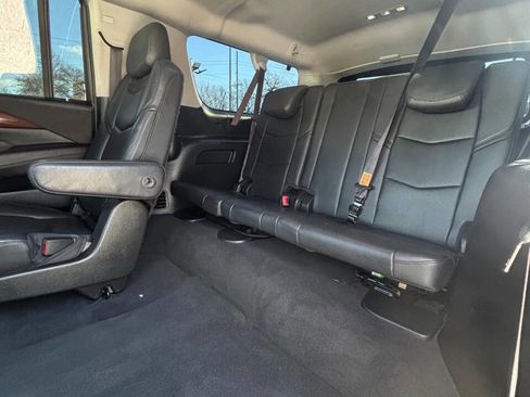 Used 2019 Cadillac Escalade ESV Luxury w/ LPO, Radiant Package image 15