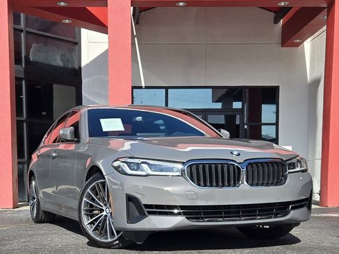 Used 2022 BMW 540i 540i w/ M Sport Package image 9