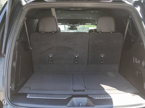Used 2024 Chevrolet Suburban RST w/ Luxury Package RWD image 28