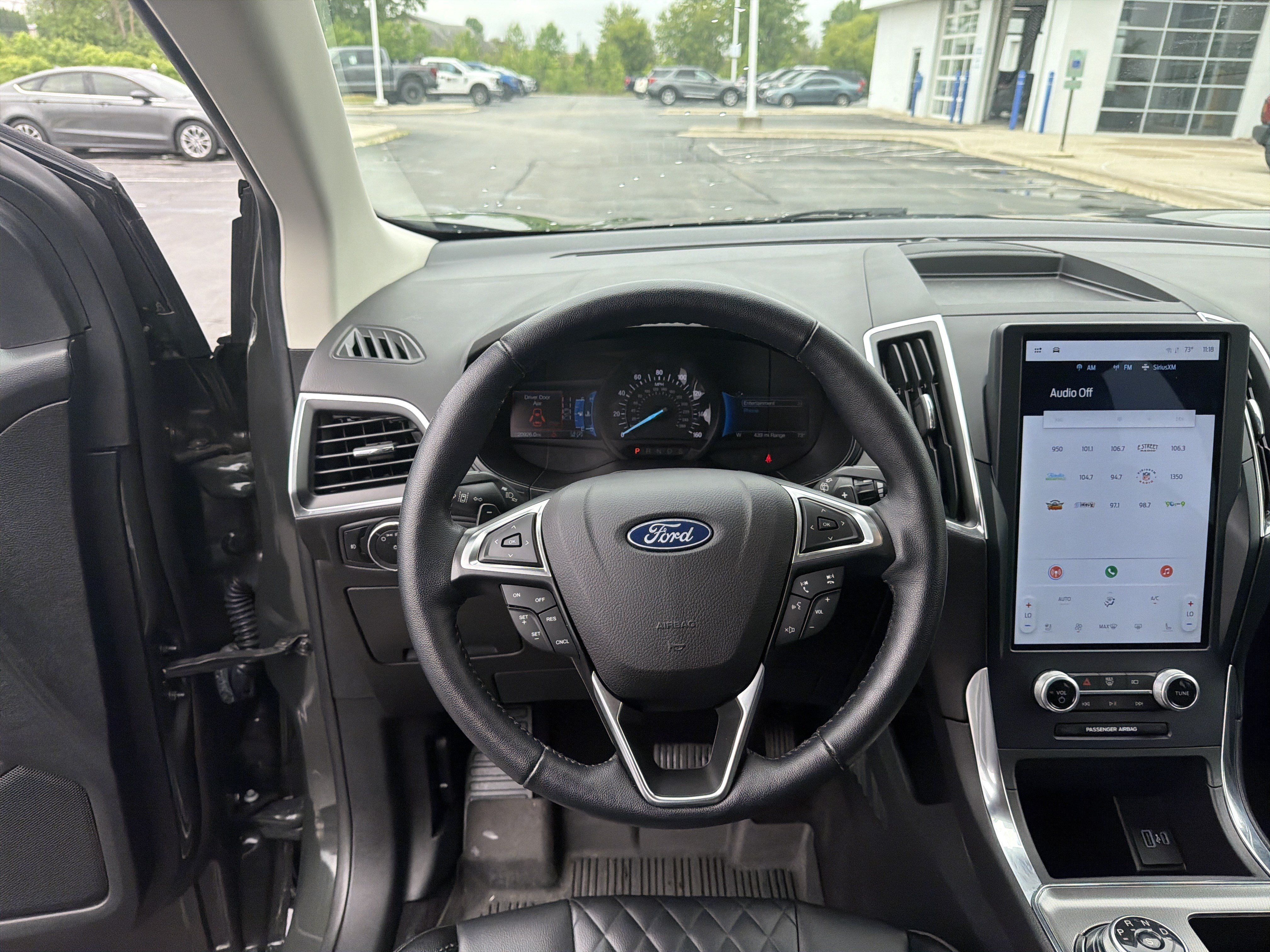 Used 2023 Ford Edge Titanium w/ Class II Trailer Tow Package AWD/4WD image 30