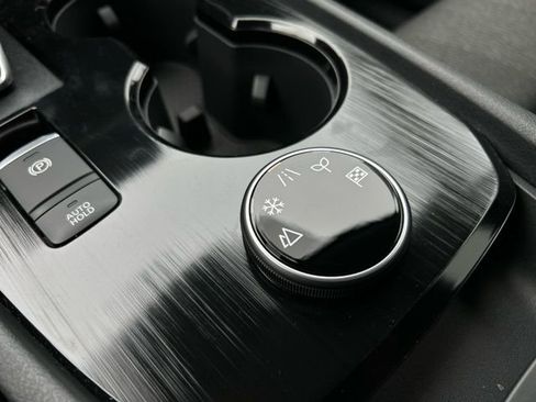 New 2026 Nissan Rogue SV image 43